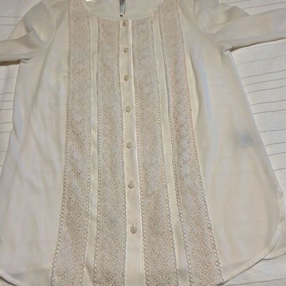 Lauren Conrad Sheer Blouse with Lace Decoration - Picture 3 of 9